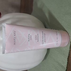 Mary Kay Hydrating Lotion NWOT